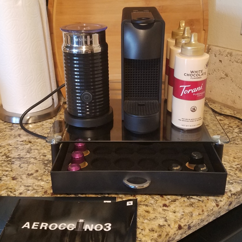Nespresso Essenza Mini w/accessories